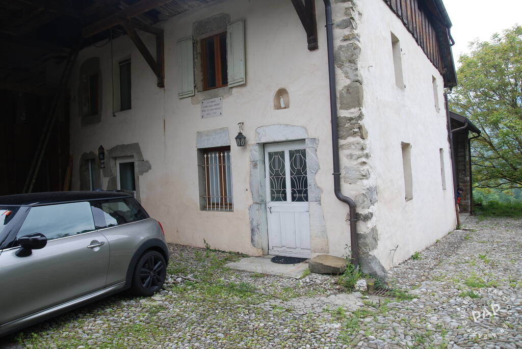 Appartement Chemin des Eaux Noires à Fillière