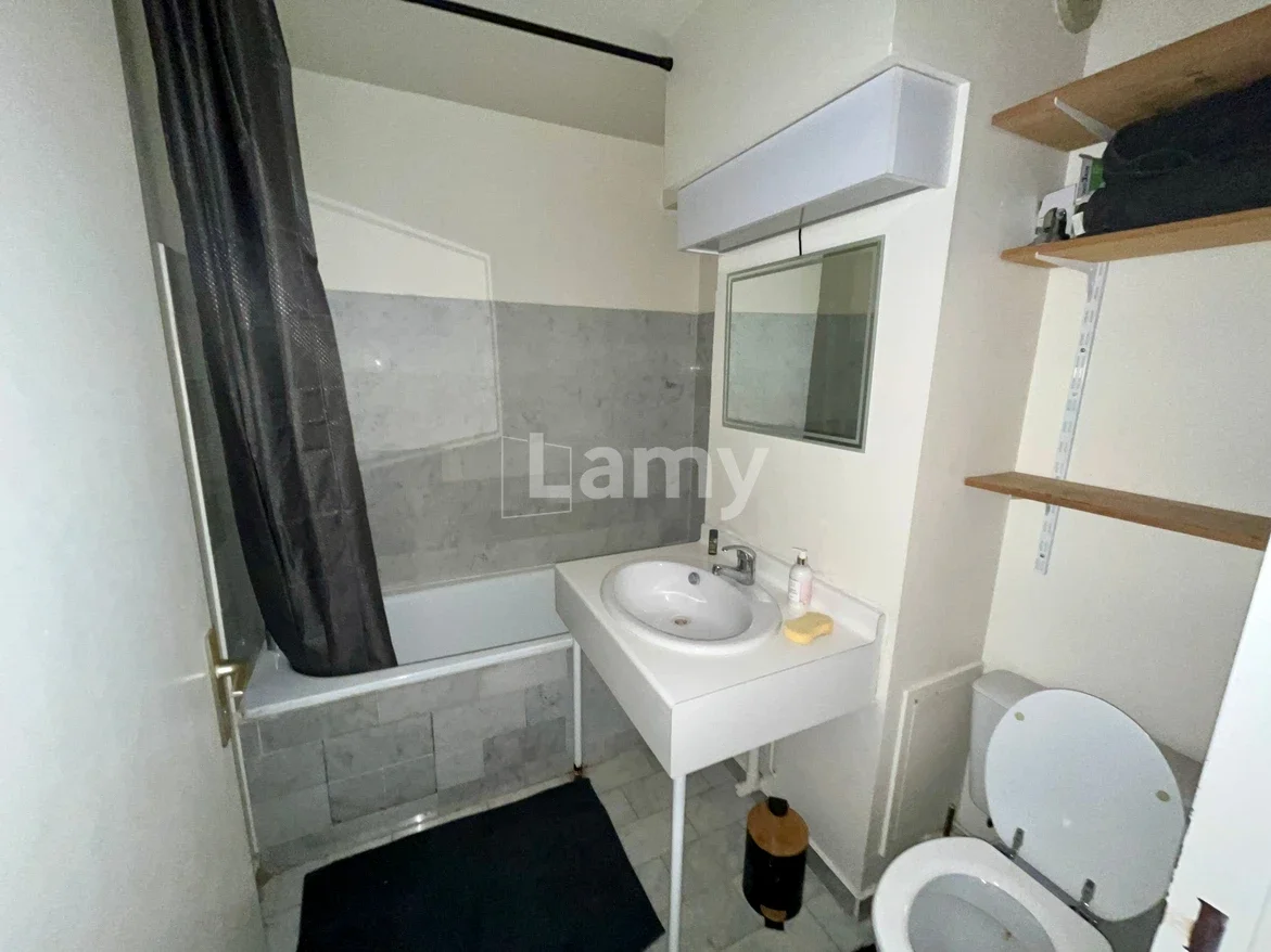 Flat Rue Romain Gary in Montigny-le-Bretonneux