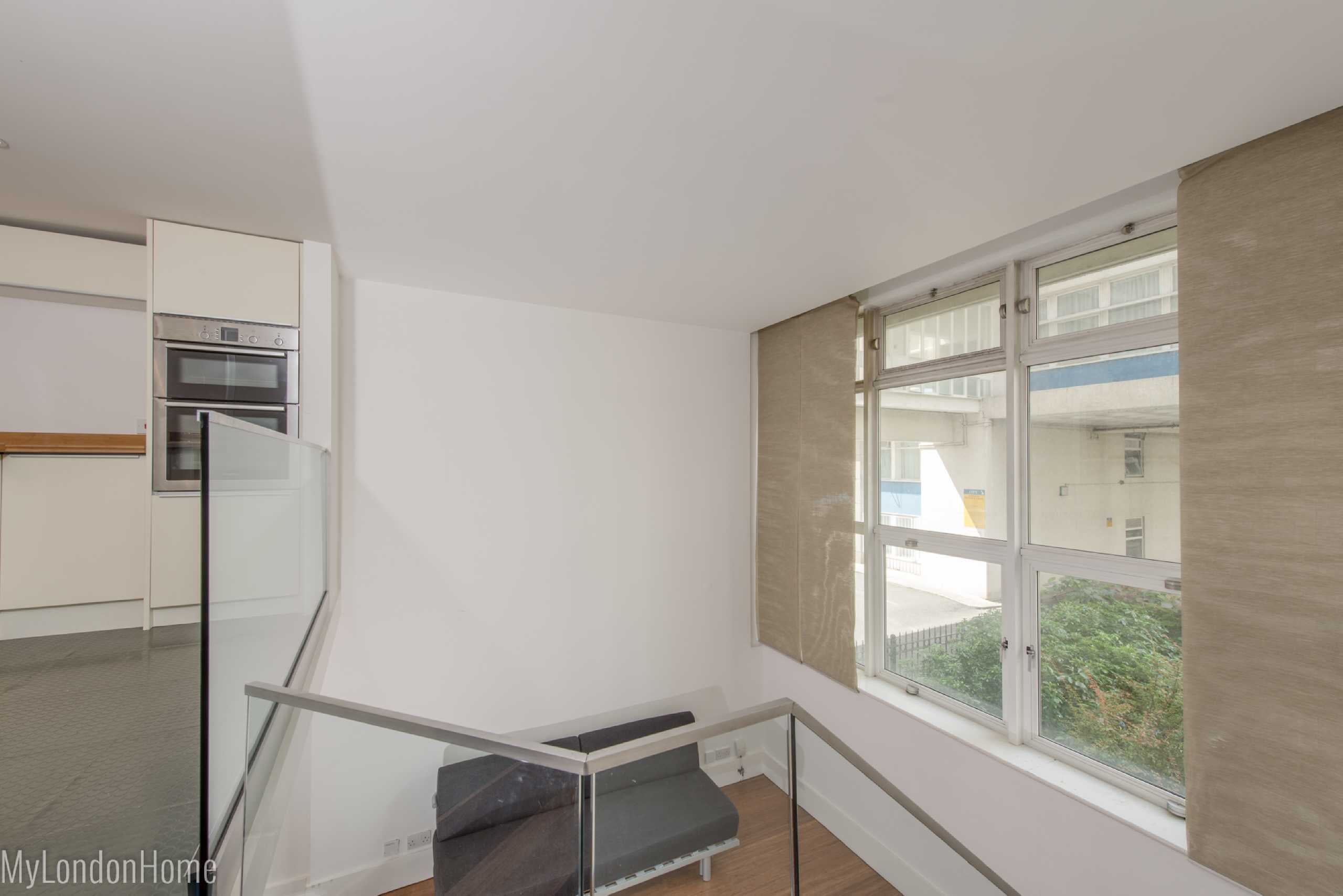 Flat Newington Causeway in Greater London