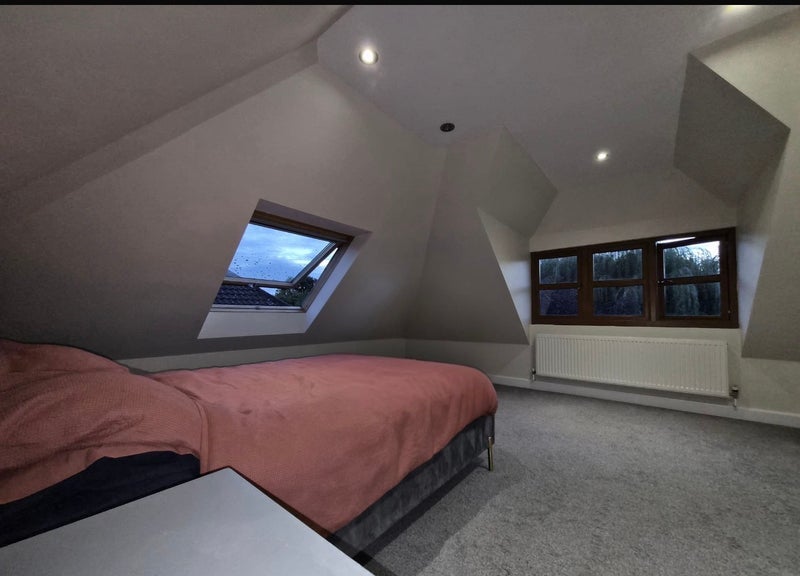 Room Hive Close in Brentwood