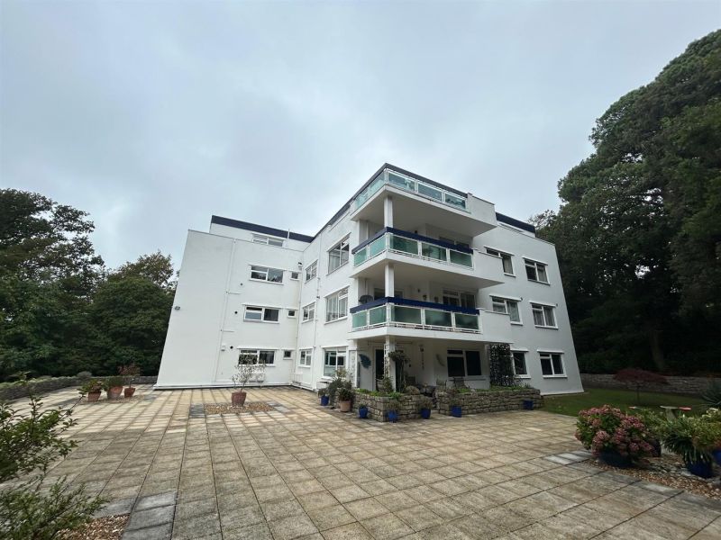 Flat Westminster Road in Poole