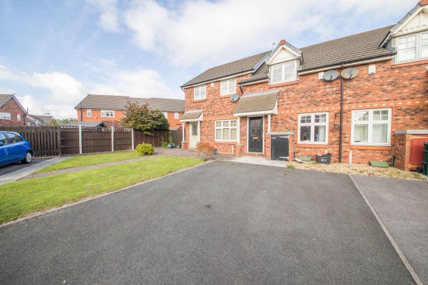 House Brotherton Way in Earlestown