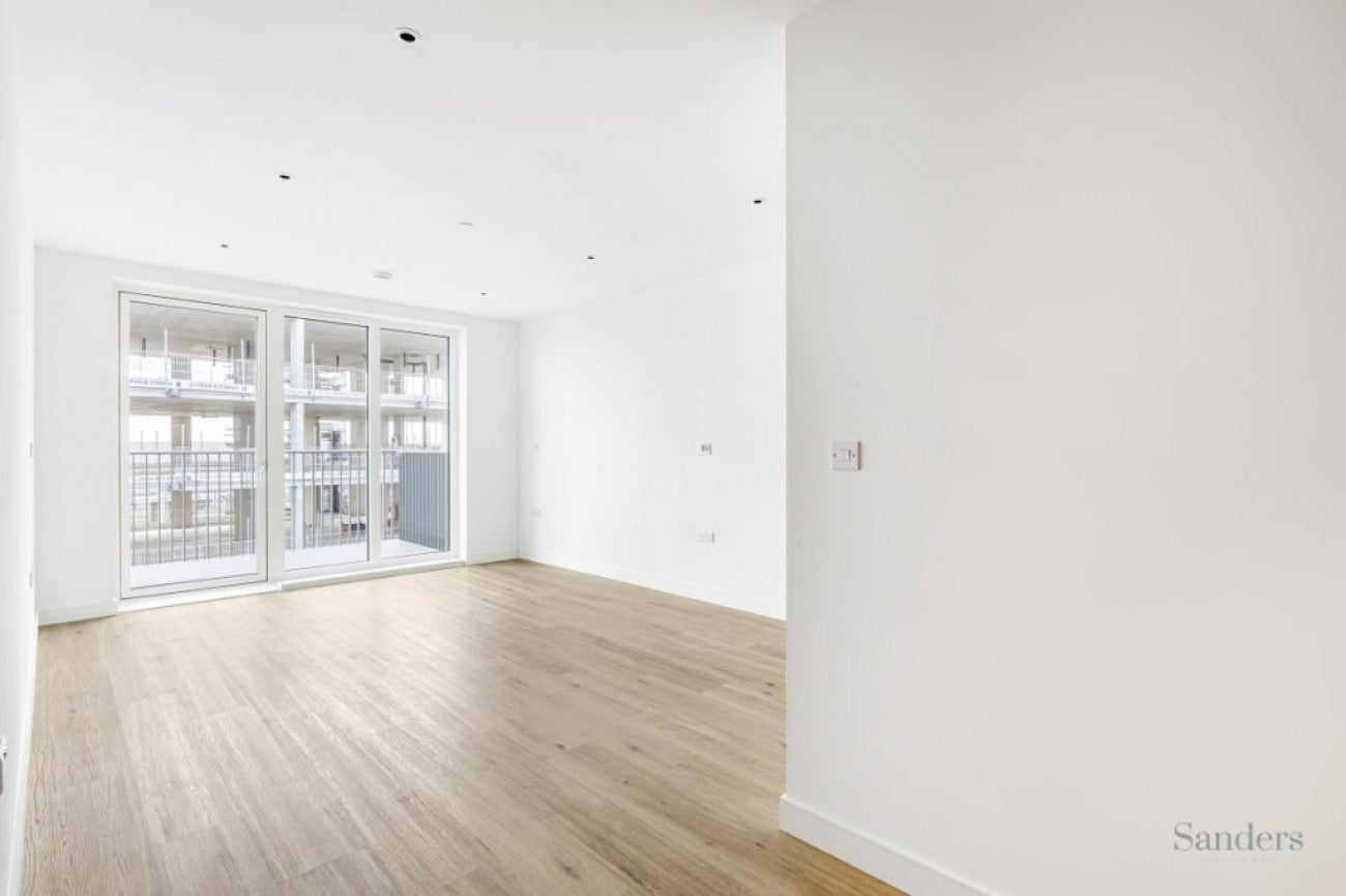 Flat Seva Drive in Greater London