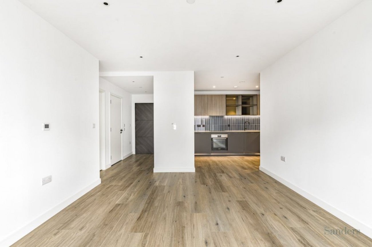 Flat Seva Drive in Greater London