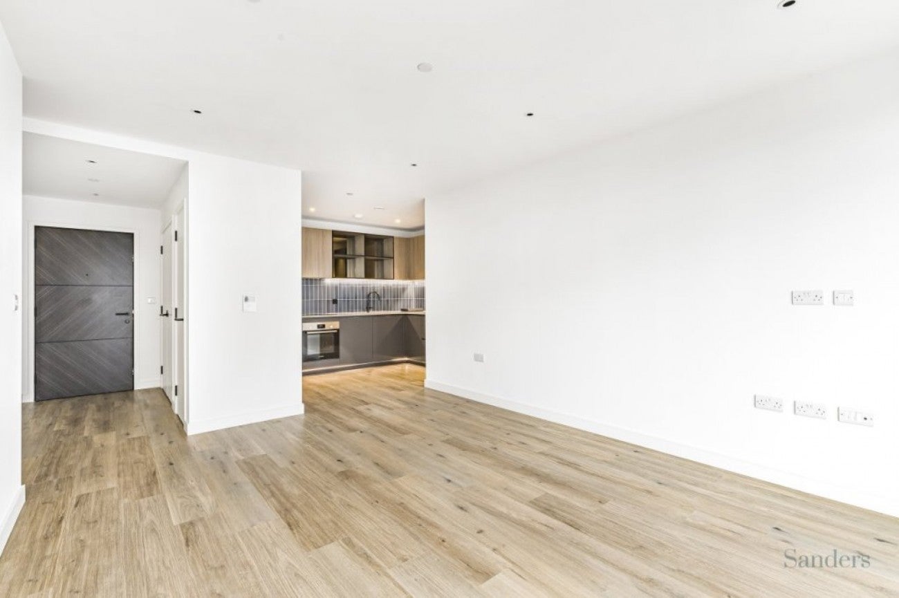 Flat Seva Drive in Greater London