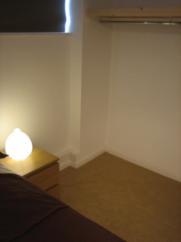 Room Guildford Road in Greater London