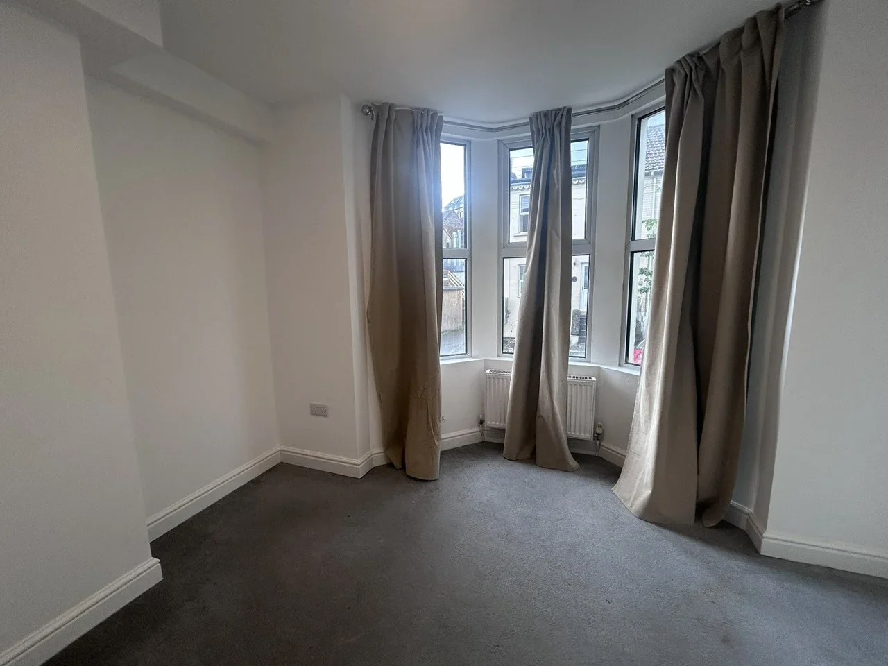 Flat Warden Road in Bristol