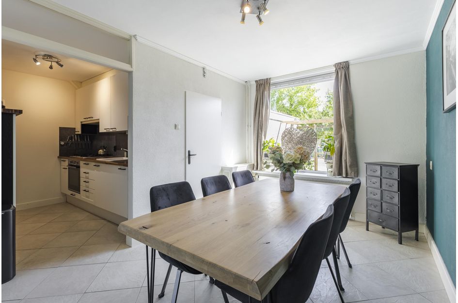 Tussenwoning te koop: Groot Veldsweer 81, Hardinxveld-Giessendam