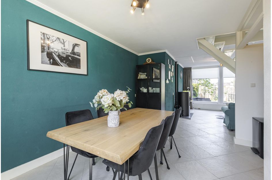 Tussenwoning te koop: Groot Veldsweer 81, Hardinxveld-Giessendam
