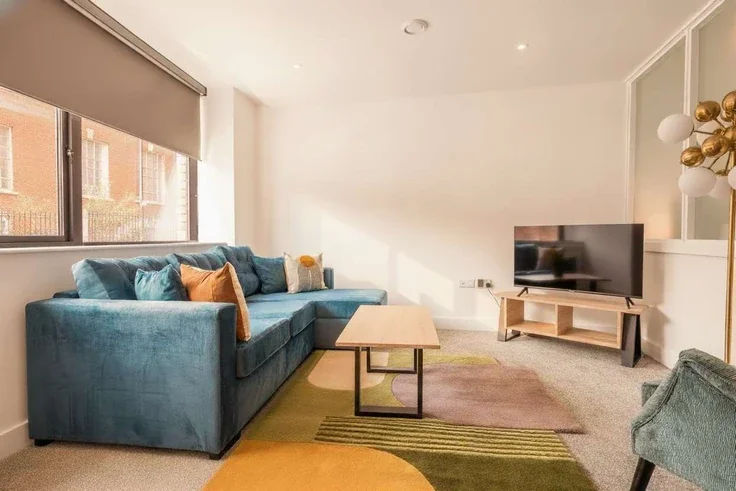Flat Eastwood Lane in Rotherham