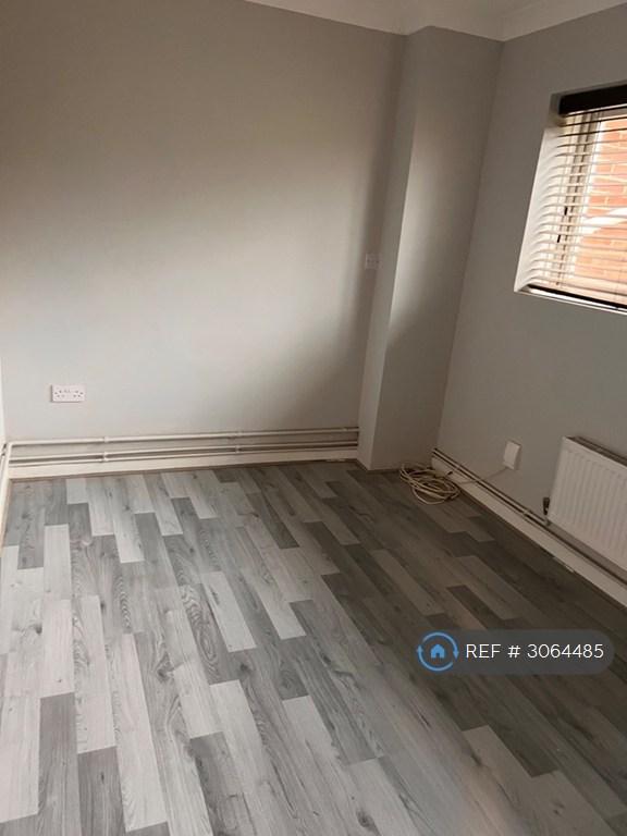 Flat Palmerston Road in Peterborough