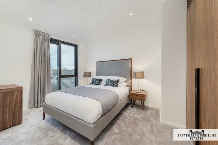 Flat New Union Square in Greater London