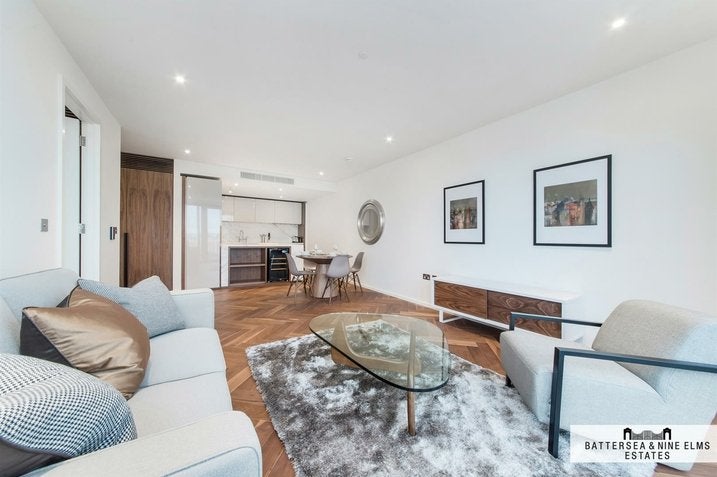 Flat New Union Square in Greater London