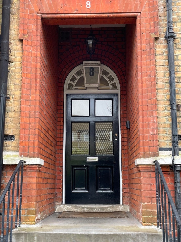 Flat Cambalt Road in Greater London