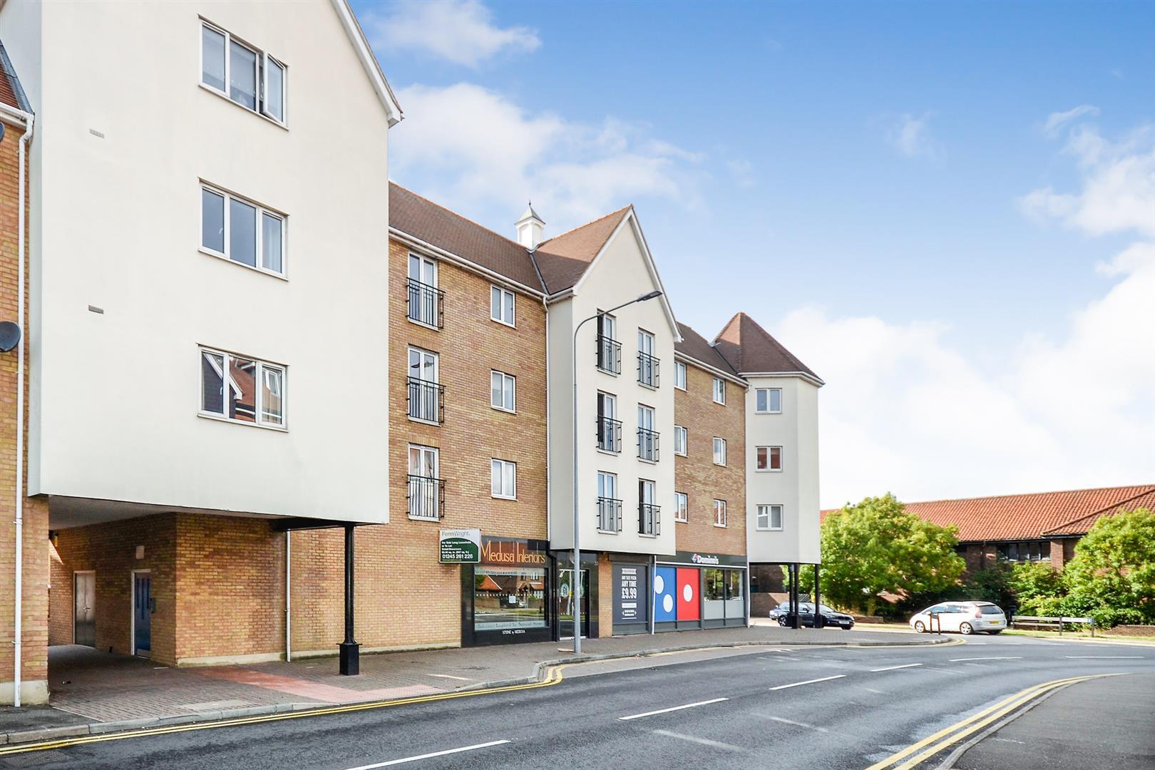Flat Trinity Row in Chelmsford