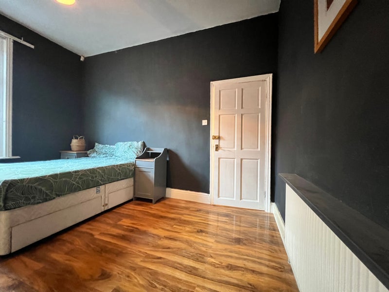 Room Rose Street in Sunderland