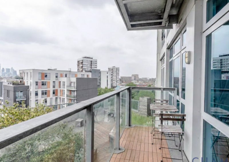 Room Ross Way in Greater London