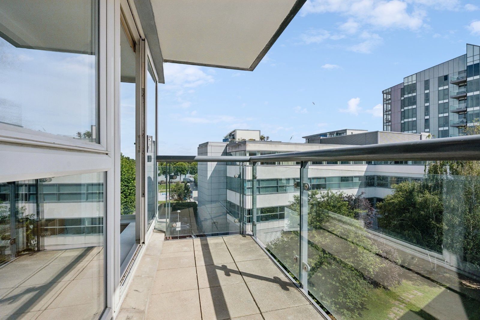 Flat Point Pleasant in Greater London