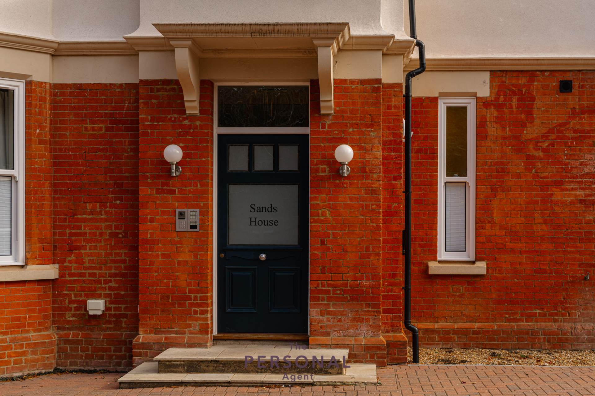 Flat Redwood Drive in Epsom and Ewell