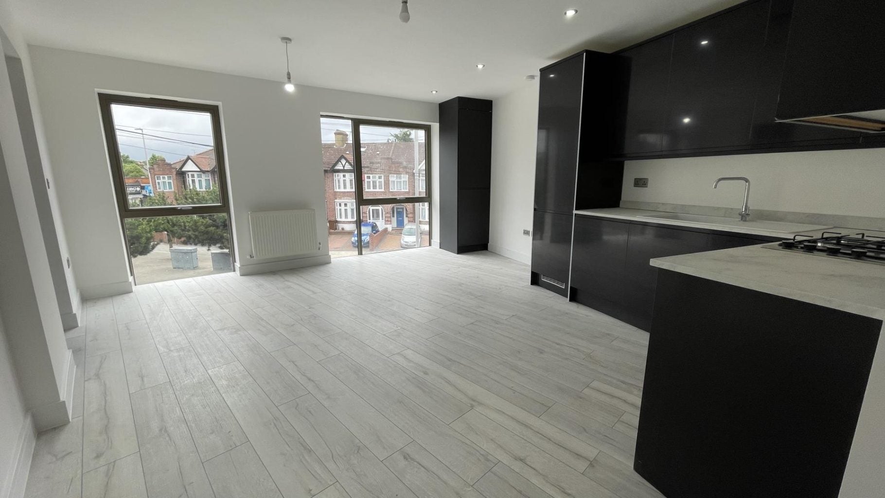 Flat Tanner Street in Greater London