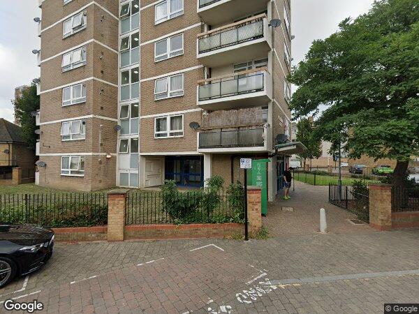 Flat Ellesmere Street in Greater London