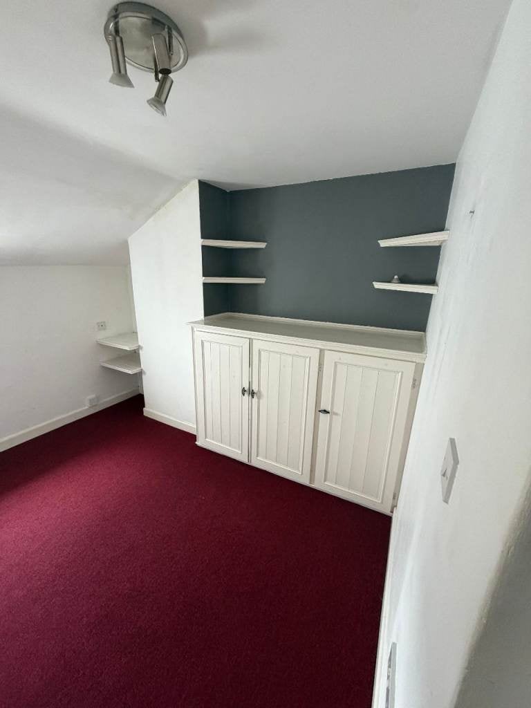 House Hook Close in Monmouth