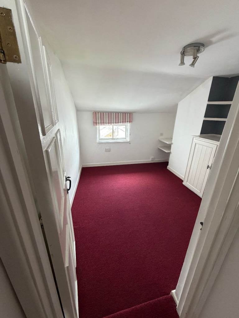 House Hook Close in Monmouth