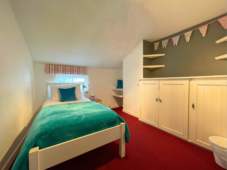 House Hook Close in Monmouth