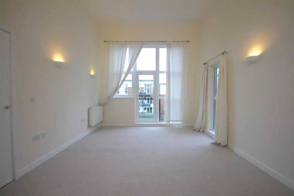 Flat Park View Road in Mole Valley