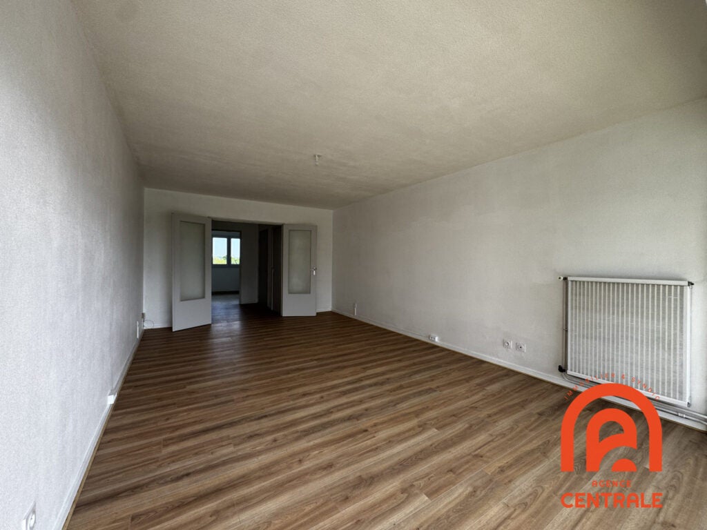 Appartement Rue Coste Et Bellonte à Meyzieu