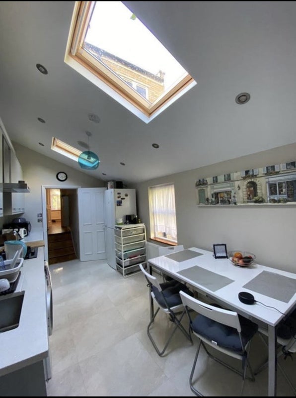 Room Southwark Park Road in Greater London