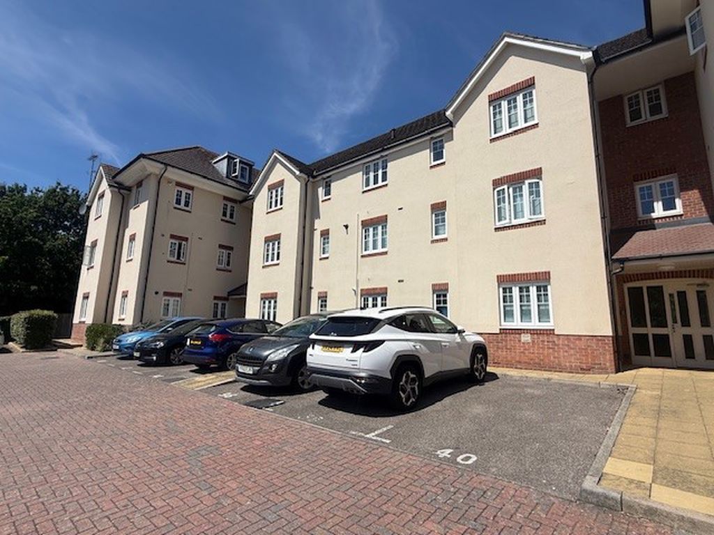 Flat Spitalfield Lane in Chichester