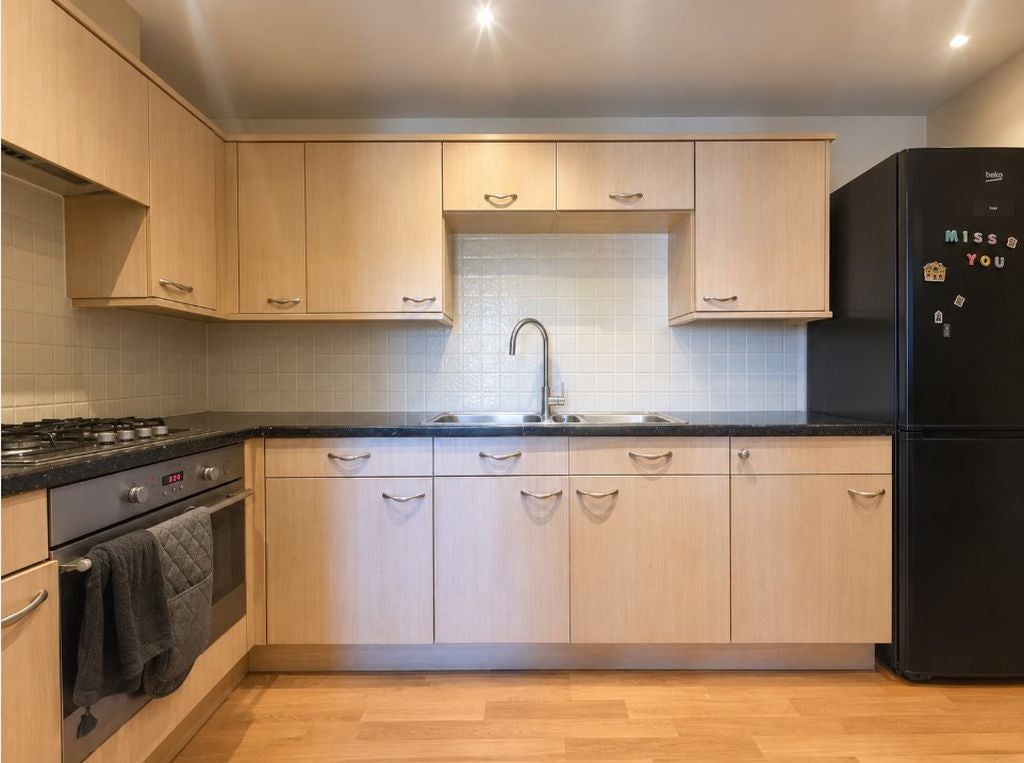 Flat Spitalfield Lane in Chichester