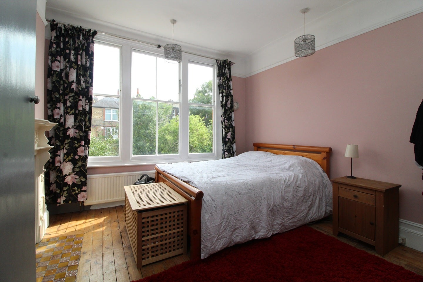 Flat Park Road in Greater London