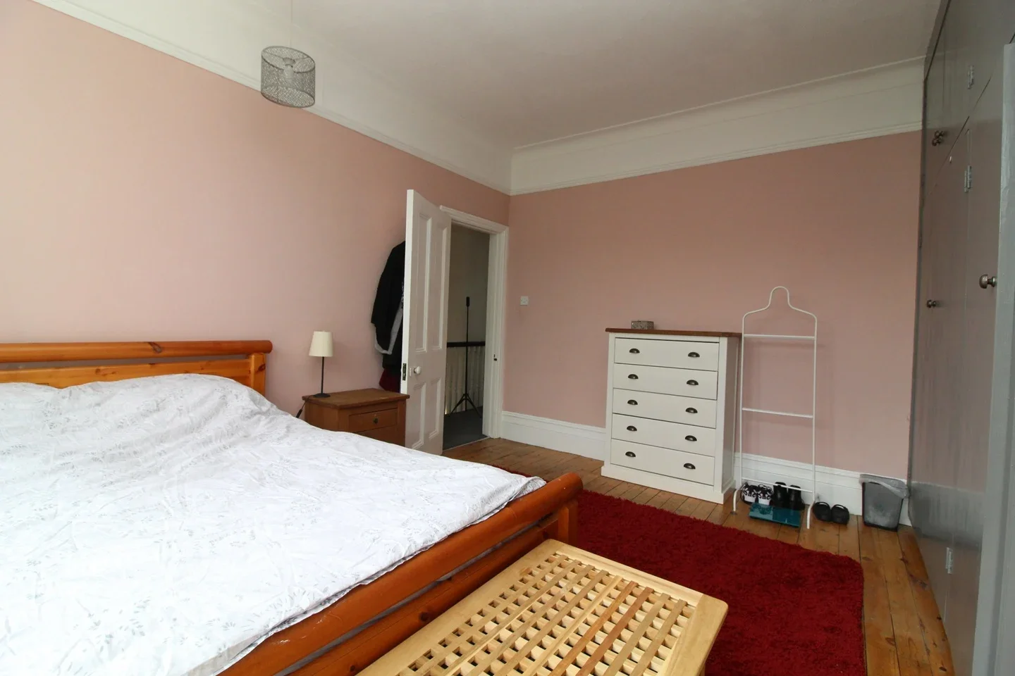 Flat Park Road in Greater London