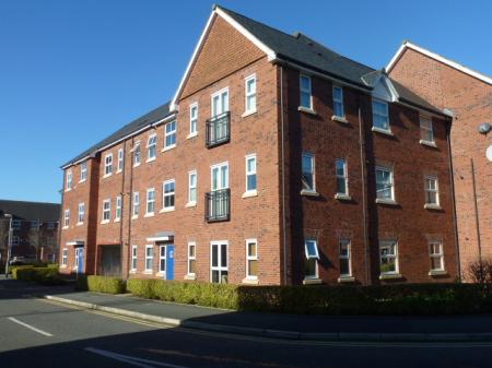 Flat Holywell Drive in Warrington