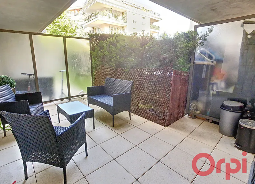Appartement Avenue de la Division Leclerc à Châtenay-Malabry