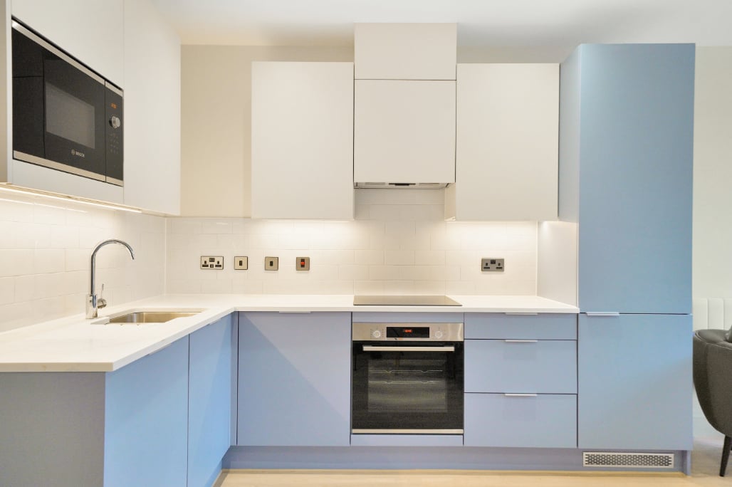 Flat Randalls Way in Mole Valley