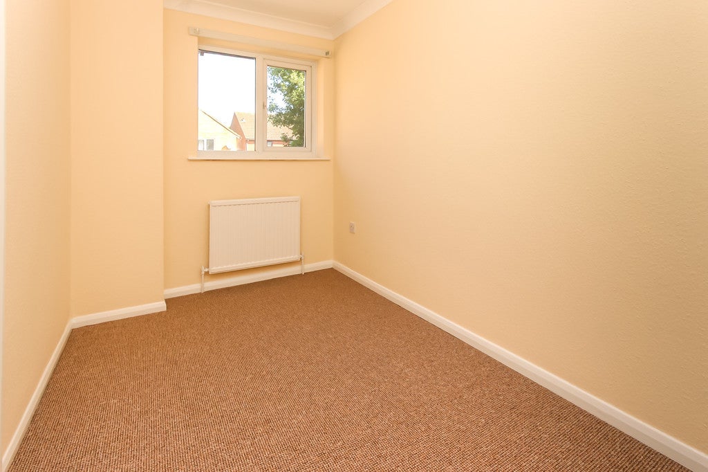 House Senwick Drive in Wellingborough