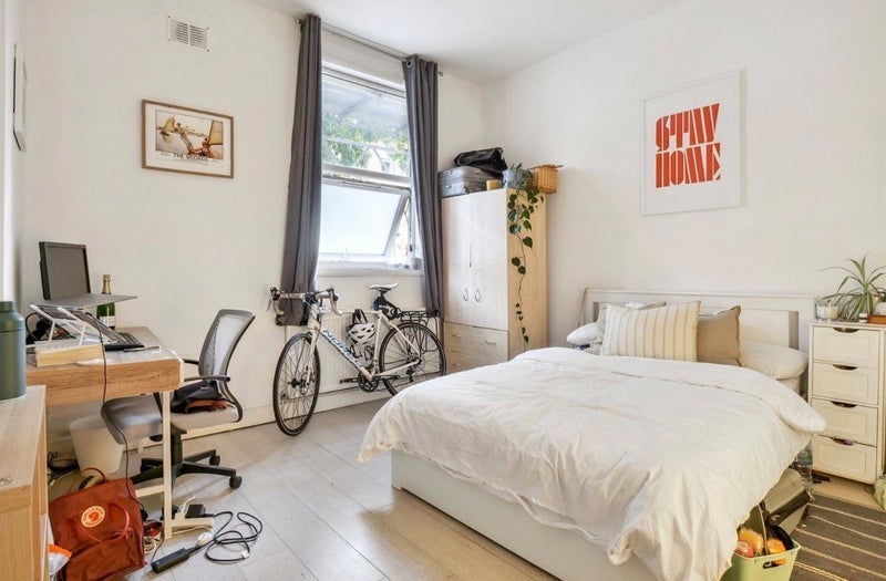 Room Chatsworth Road in Greater London