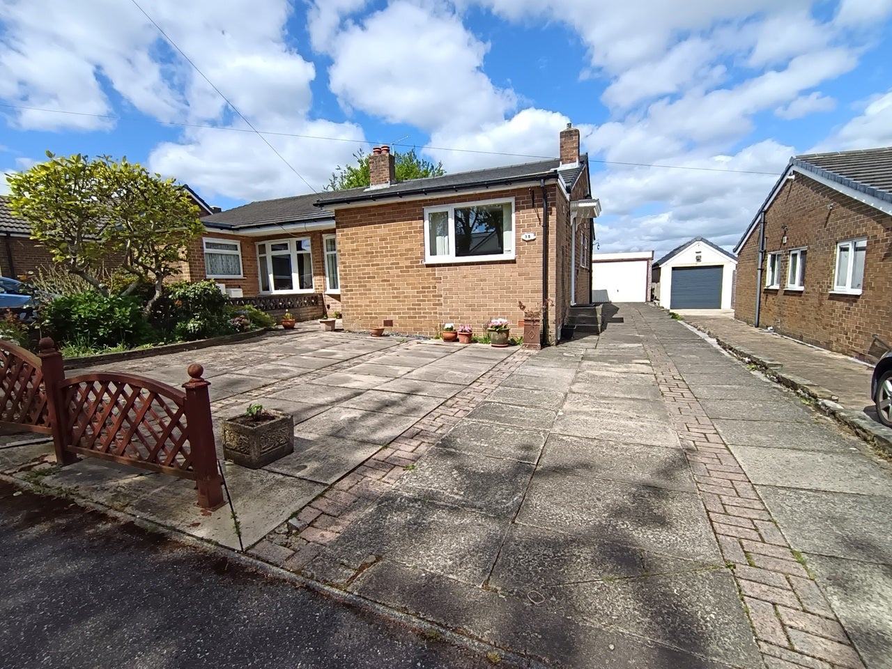 House Marten Drive in Kirklees