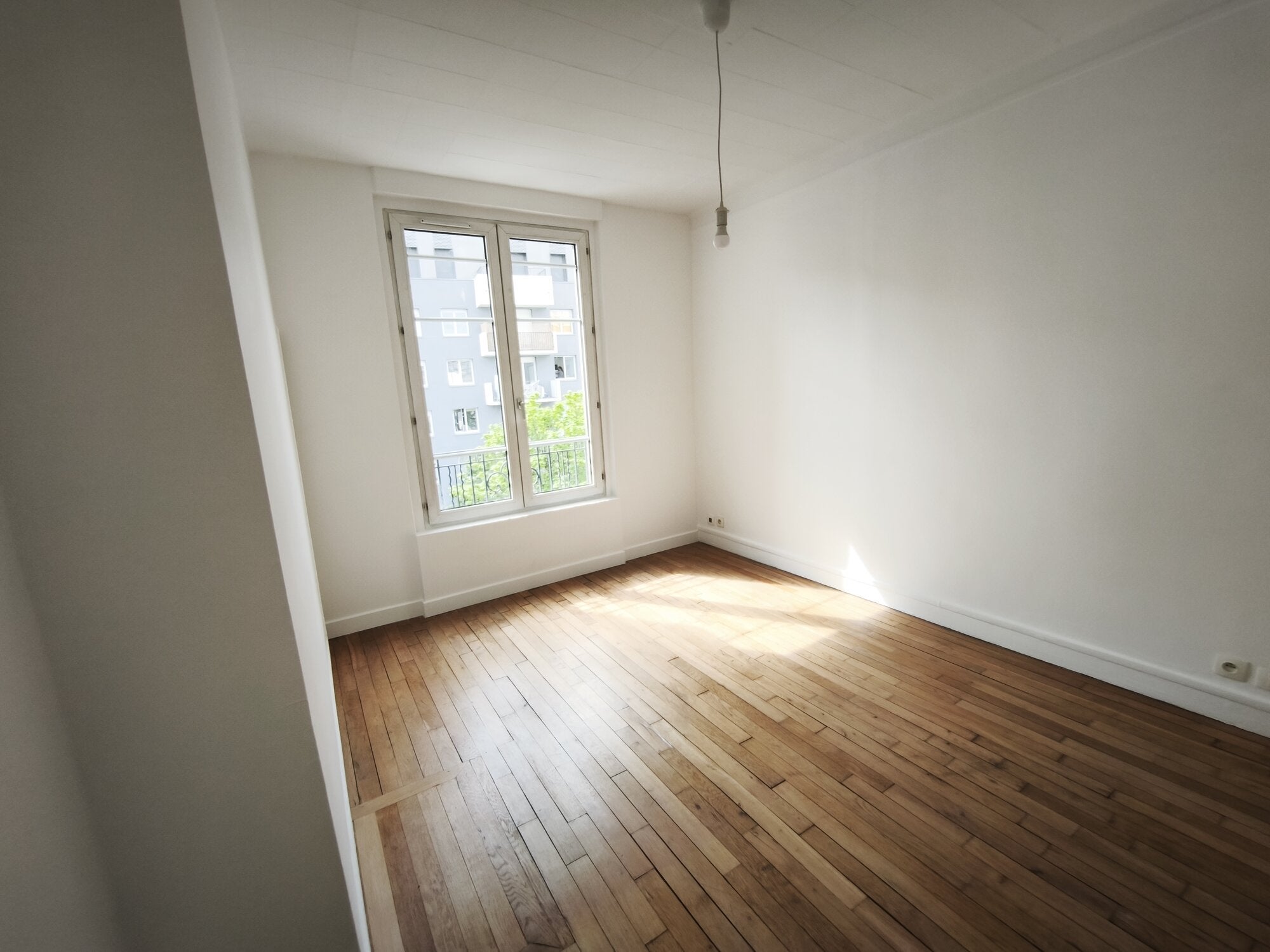 Appartement Rue Augustin Thierry à Paris