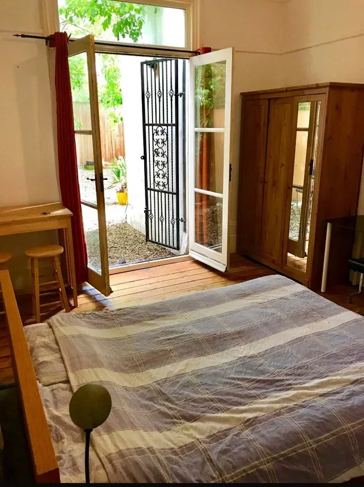 Room Colworth Road in Greater London