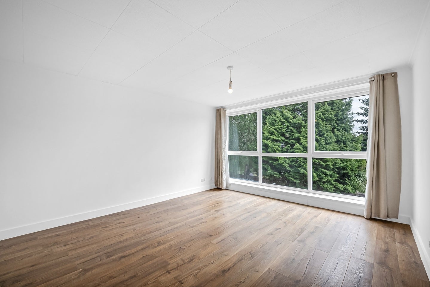 Flat Bromley Road in Greater London
