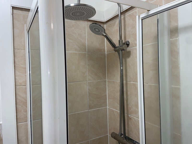 Flat Delme Crescent in Greater London