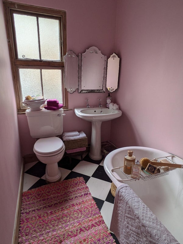 Room Smith's Court in City of Westminster
