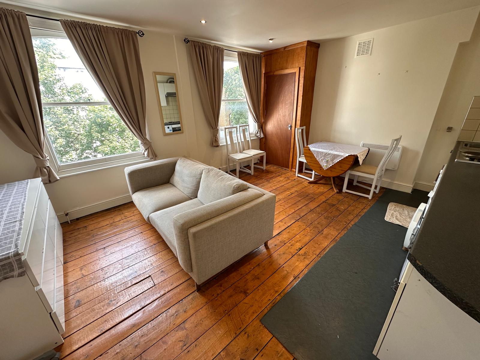 Flat Grosvenor Avenue in Greater London