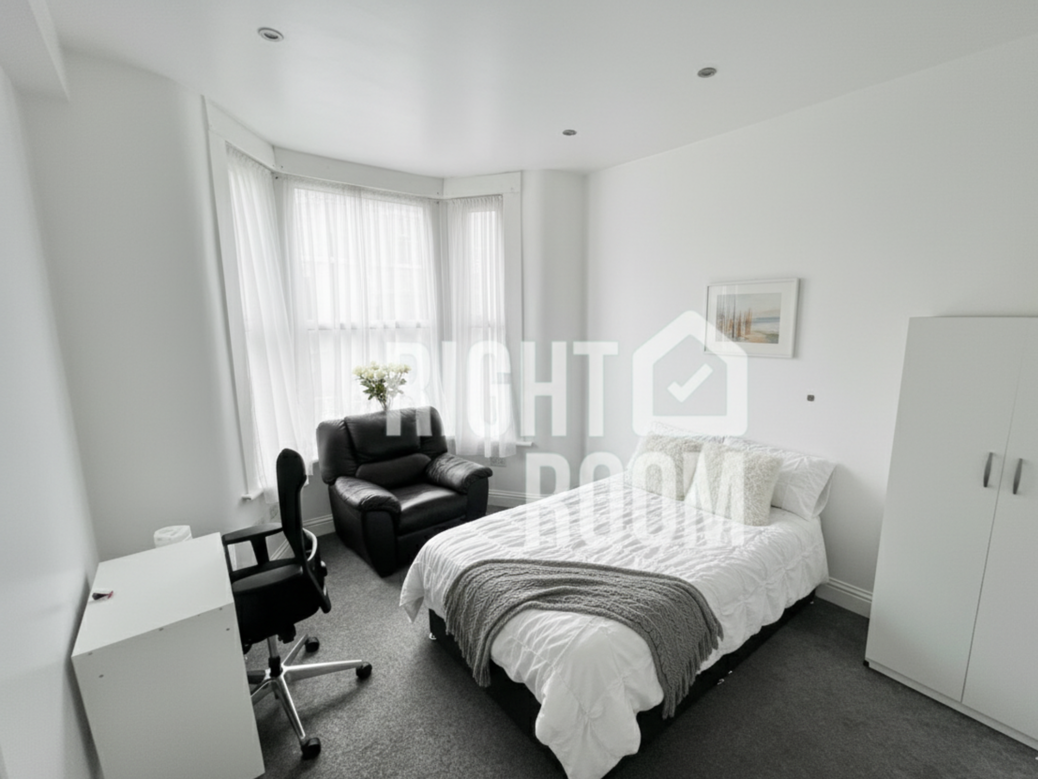 Room Grosvenor Road in Greater London