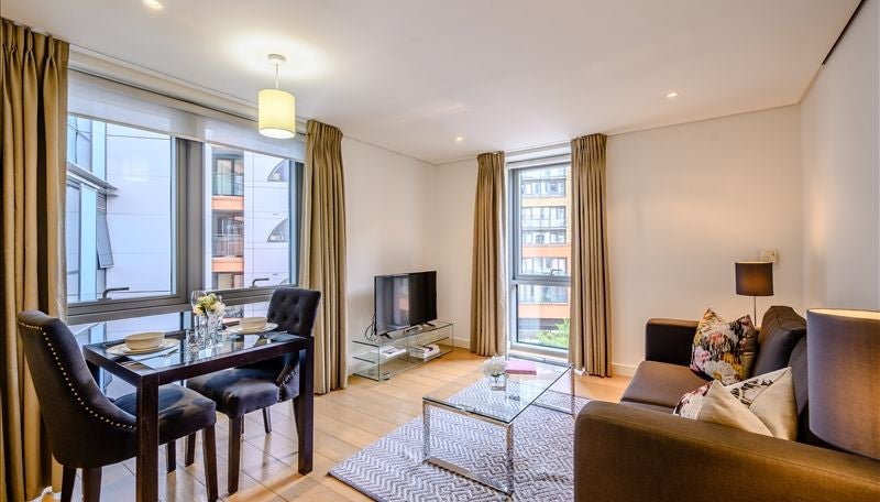 Flat Merchant Square in City of Westminster