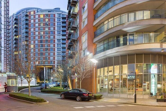 Flat Dominion Walk in Greater London